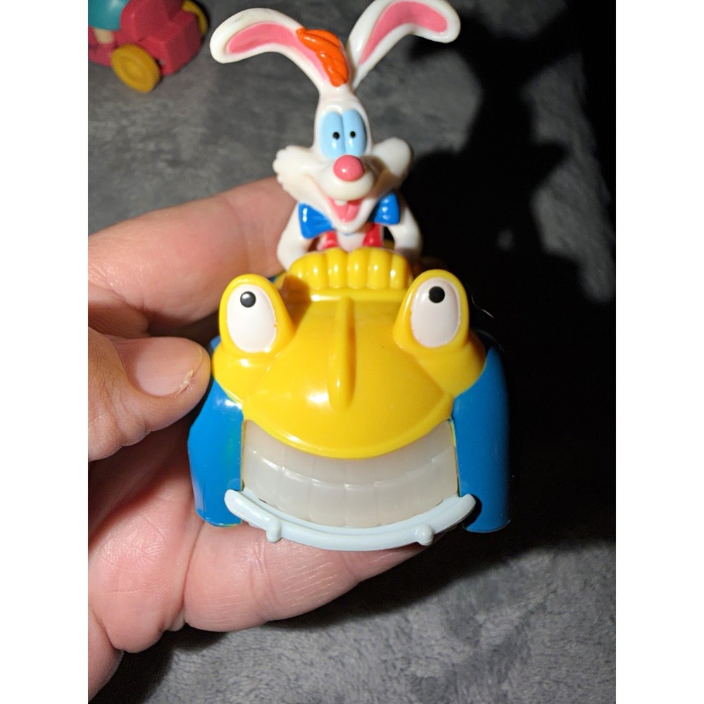Disney Roger Rabbit Figure Toy Car Yellow/Blue Roger Rabbit Character